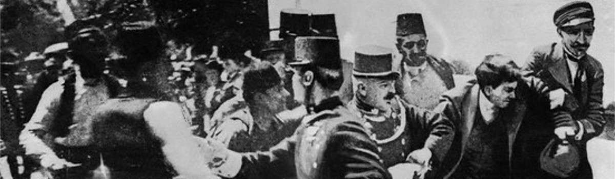 Soldati arrestano Gavrilo Princip dopo l'assassinio dell'arciduca